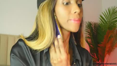 Valery swan1 online show from 12-20-25, 04:41