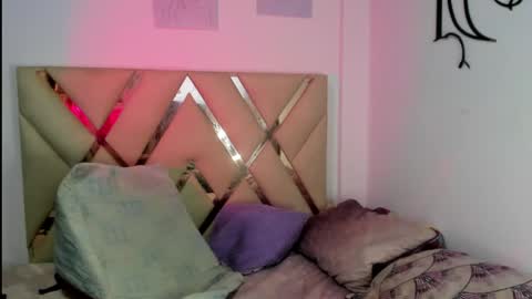 Snapshot of valery_sweet04 chatting on 05-31-26, 07:15 valery_sweet04 online show from 05-31-26, 07:15