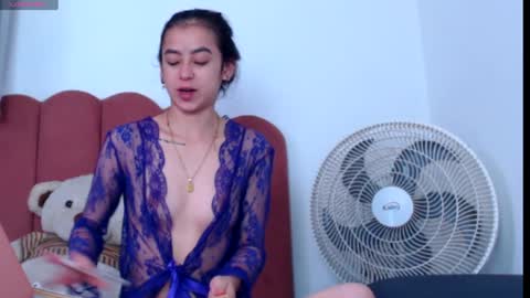 Snapshot of valerybaker1 chatting on 01-12-25, 04:29 B V Naughty online show from 01-12-25, 04:29