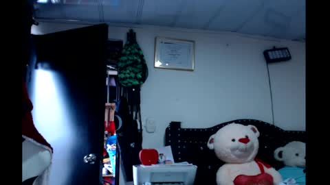 Snapshot of valerybaker1 chatting on 04-06-26, 07:59 B V Naughty online show from 04-06-26, 07:59