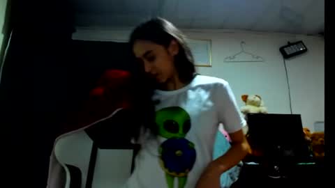B V Naughty online show from 06-15-26, 11:18