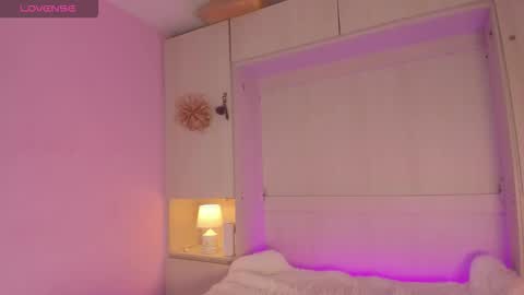 valerymeyerr online show from 12-22-25, 04:20