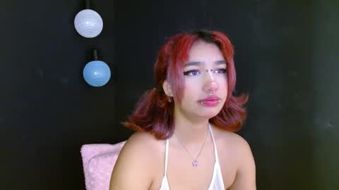Snapshot of valerysmith18 chatting on 09-26-25, 05:33 zoe online show from 09-26-25, 05:33