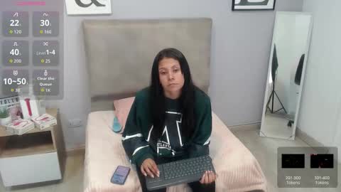 valevicious online show from 11-21-25, 07:45