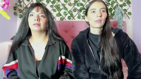 Snapshot of valkiria_and_dione chatting on 05-04-26, 12:56 Valkiria and Dione online show from 05-04-26, 12:56