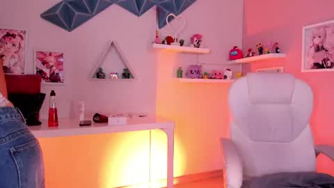 Snapshot of valkiria_ponce chatting on 06-16-26, 04:26 Valkiria online show from 06-16-26, 04:26