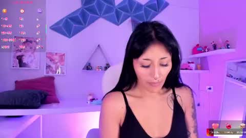Snapshot of valkiria_ponce chatting on 06-24-26, 07:18 Valkiria online show from 06-24-26, 07:18