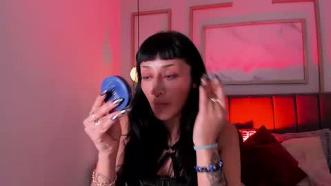 Snapshot of valkiria_ponce chatting on 07-18-26, 06:17 Valkiria online show from 07-18-26, 06:17
