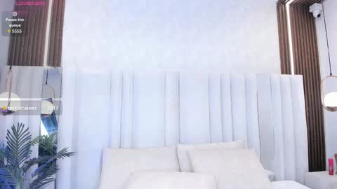 Snapshot of valkiria_vixen chatting on 05-15-26, 11:34 VALQUIRIA online show from 05-15-26, 11:34