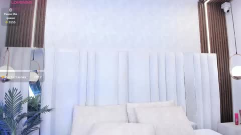 Snapshot of valkiria_vixen chatting on 05-16-26, 12:40 VALQUIRIA online show from 05-16-26, 12:40