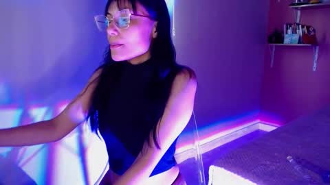 valkiry_ online show from 11-26-25, 10:00