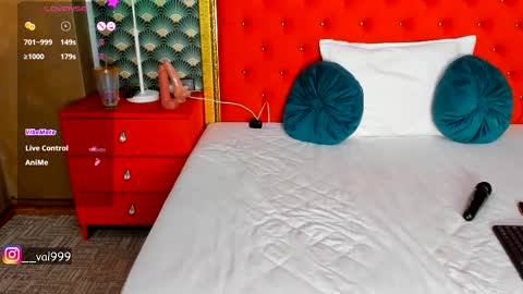 Valerie Val V online show from 09-15-25, 08:42