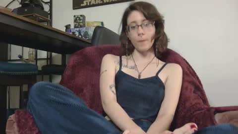 Snapshot of valleriestarr chatting on 02-21-26, 02:45 Vallerie Starr online show from 02-21-26, 02:45