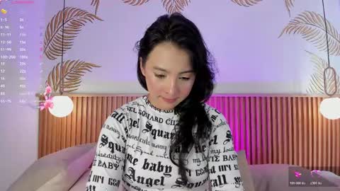 valleriie_ online show from 04-12-26, 04:23