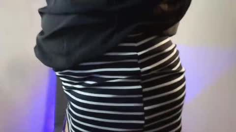 Vallery16 online show from 11-20-25, 11:43