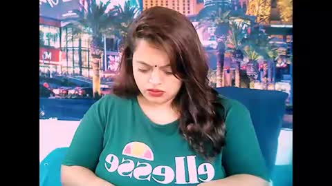 Snapshot of valleyval chatting on 01-11-25, 06:24 indianvalvet priya is back online show from 01-11-25, 06:24