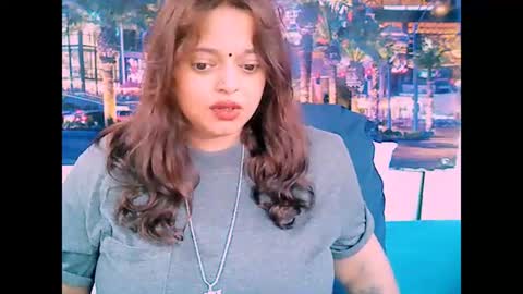 Snapshot of valleyval chatting on 01-20-25, 06:21 indianvalvet priya is back online show from 01-20-25, 06:21