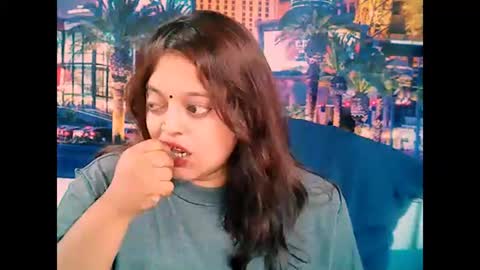 Snapshot of valleyval chatting on 01-20-25, 09:35 indianvalvet priya is back online show from 01-20-25, 09:35