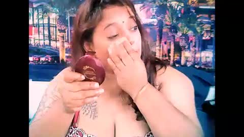 Snapshot of valleyval chatting on 02-01-25, 10:15 indianvalvet priya is back online show from 02-01-25, 10:15