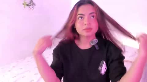 valy_shyness online show from 11-18-25, 01:55