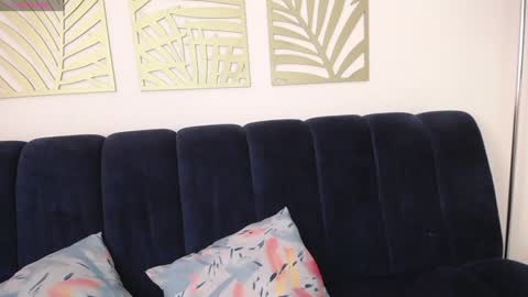 Isabella online show from 01-22-25, 04:12