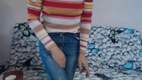 valentina online show from 11-20-25, 09:42