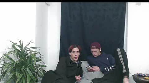 Vamp Noah and Dan online show from 12-29-24, 05:53