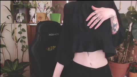 Mollyy Valentine online show from 03-31-26, 08:59