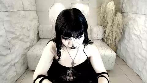 vampkitty_r online show from 02-11-26, 01:21