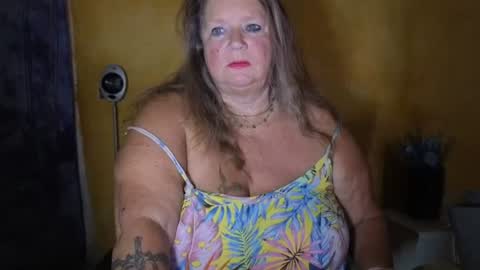 Snapshot of vampwoman chatting on 07-06-26, 05:48 vampwoman online show from 07-06-26, 05:48