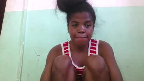 Snapshot of vanafiry chatting on 01-18-25, 11:32 vanafiry online show from 01-18-25, 11:32