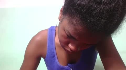 Snapshot of vanafiry chatting on 02-03-25, 08:24 vanafiry online show from 02-03-25, 08:24