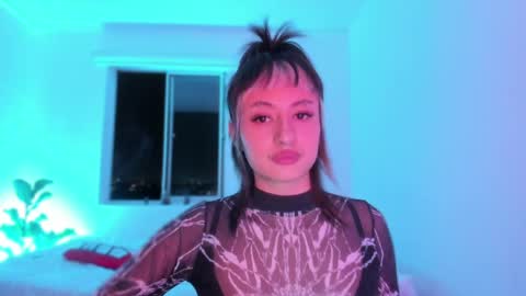 Snapshot of vandalovee chatting on 04-27-26, 06:44 Babi Alu online show from 04-27-26, 06:44