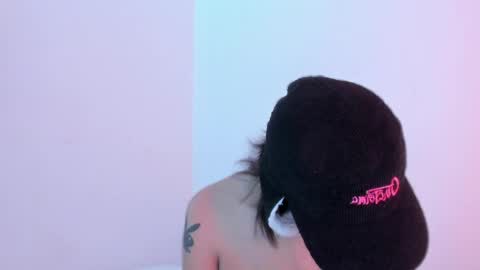 Snapshot of vandalovee chatting on 04-27-26, 06:50 Babi Alu online show from 04-27-26, 06:50