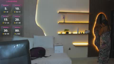 V A N E  online show from 11-11-25, 03:06