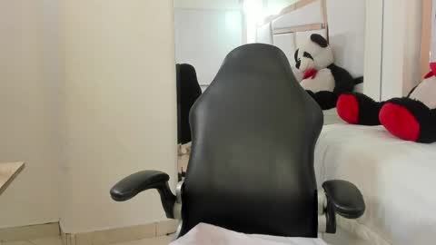 Snapshot of vanel_lope chatting on 05-16-26, 01:02 Vanel Lope online show from 05-16-26, 01:02