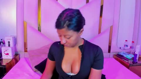 Snapshot of vanelin18 chatting on 04-28-26, 07:19 Vane online show from 04-28-26, 07:19