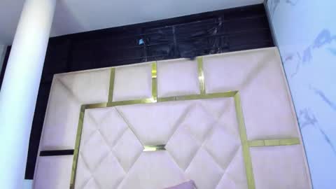 Snapshot of vanelin18 chatting on 05-11-26, 04:26 Vane online show from 05-11-26, 04:26