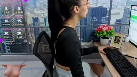 VANESA online show from 09-16-25, 01:12