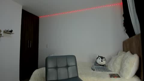 vanesa_g1 online show from 04-09-26, 04:34