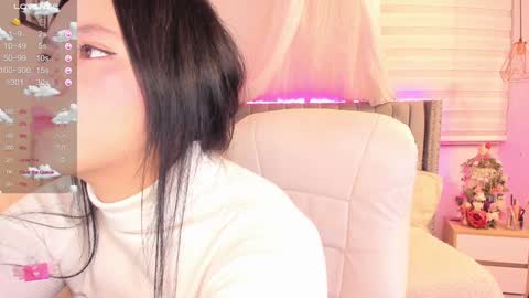 Snapshot of vanesa_moon_ chatting on 01-15-25, 11:30 vanesa_moon_ online show from 01-15-25, 11:30