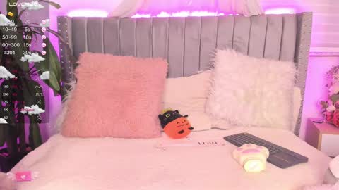 Snapshot of vanesa_moon_ chatting on 02-14-25, 02:39 vanesa_moon_ online show from 02-14-25, 02:39