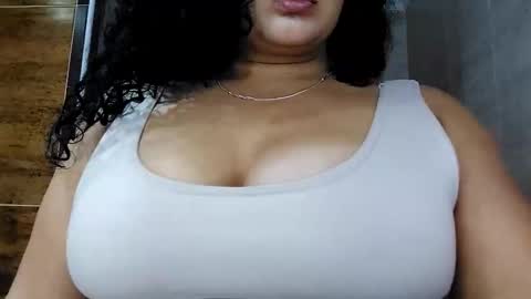 vanessa and samantha online show from 03-22-26, 08:01