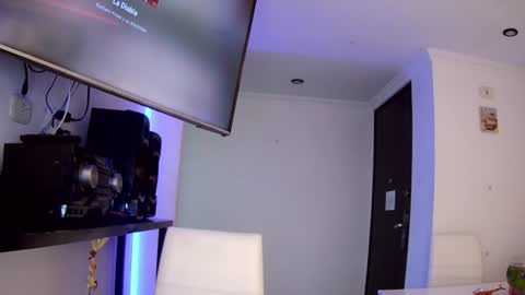 vanessa and samantha online show from 07-25-26, 04:10