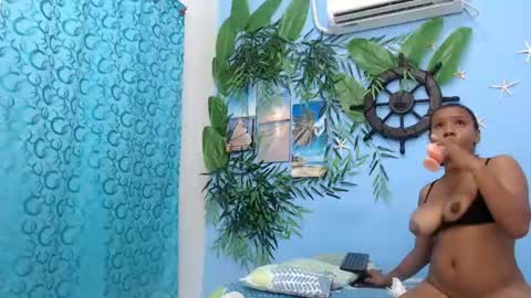 Snapshot of vanessa18nice chatting on 07-28-26, 08:45 vanesa online show from 07-28-26, 08:45