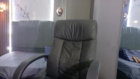 Vanessa online show from 03-25-26, 11:11