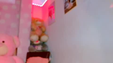 vanessa online show from 12-19-24, 05:29