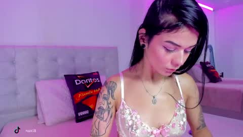 Vane  online show from 04-15-26, 11:27