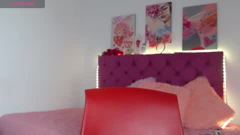 Snapshot of vanessa_lovea chatting on 01-17-25, 01:47 Vanessa online show from 01-17-25, 01:47