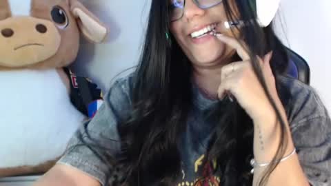 Vane Wead online show from 07-20-26, 04:16